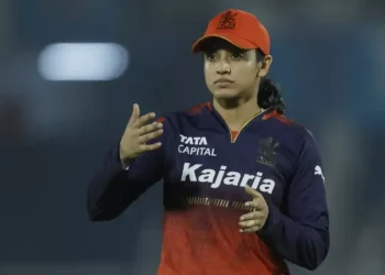 Smriti Mandhana loses patience before opener