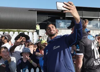 CSK fans click selfies with Adithya Ashok