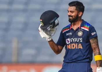 KL Rahul earns MS Dhoni comparison