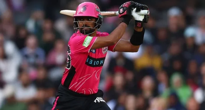 Gilchrist Unimpressed with Babar’s Approach vs Renegades