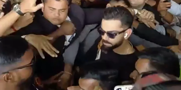 Virat Kohli causes stir at Vadodara airport