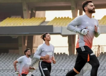 Kohli advised to rethink Test retirement